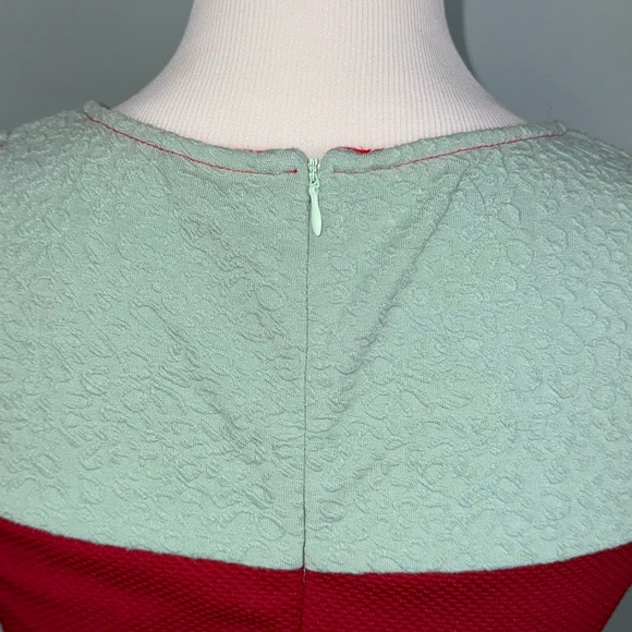 Assymetrical Unique Dress - Picture 6 of 6